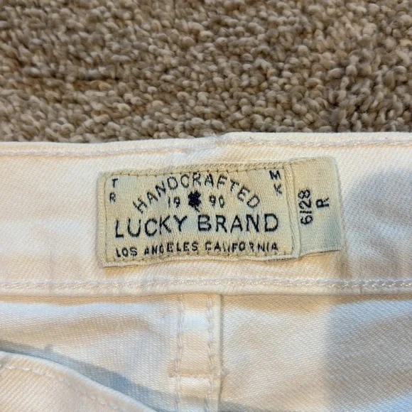 Lucky Brand White Sweet Straight Leg Jeans Classic Style 6/28 - Picture 3 of 8